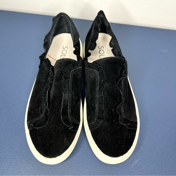 Sole Society Talexa Slip On Black Sporty Ruffle Sneaker Size 6 - Picture 8 of 14